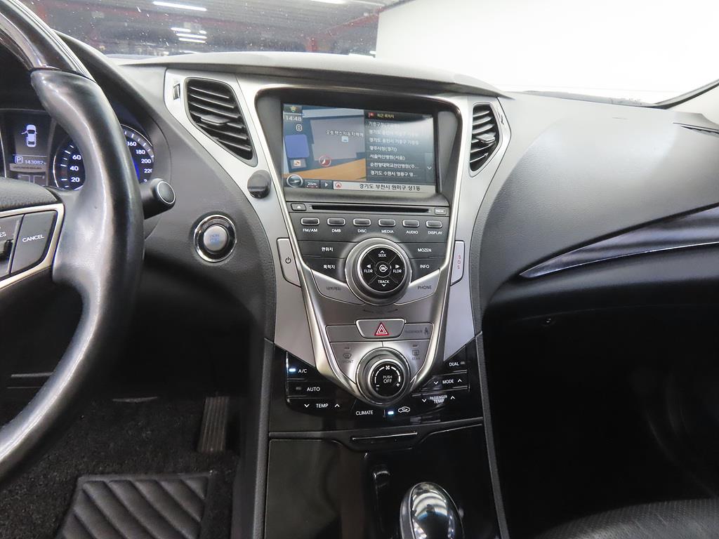 HYUNDAI Grandeur - Vista 8