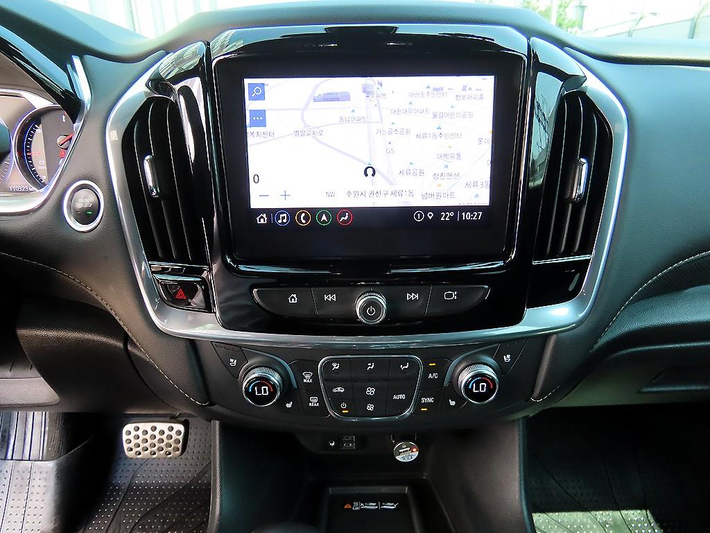 Chevrolet Travers - Vista 12