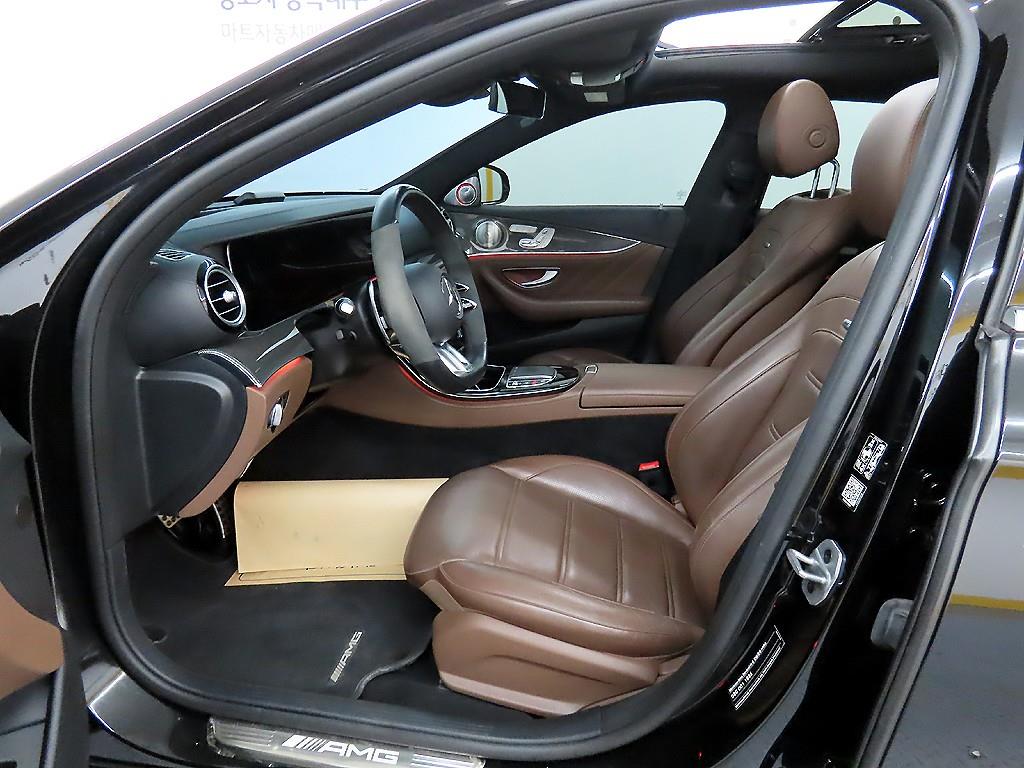Mercedes Benz E class - Vista 5