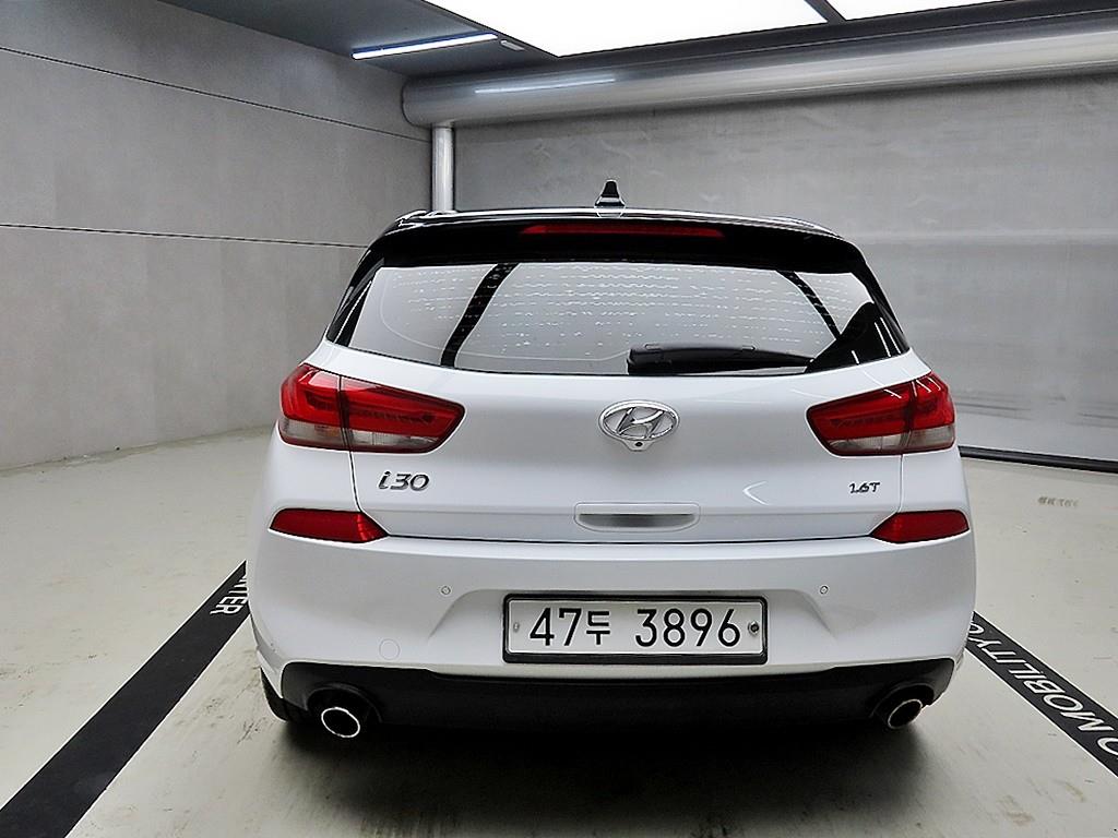 HYUNDAI i30 - Vista 3