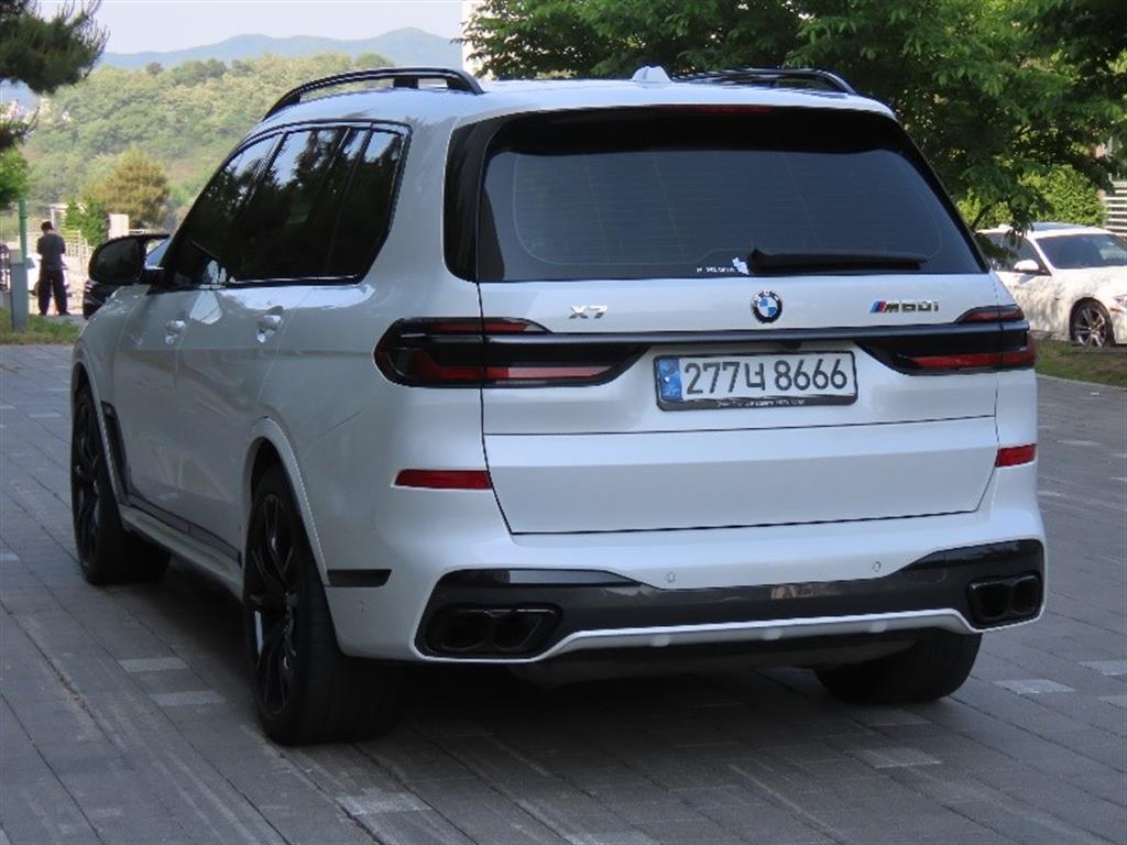 BMW X7 - Vista 7