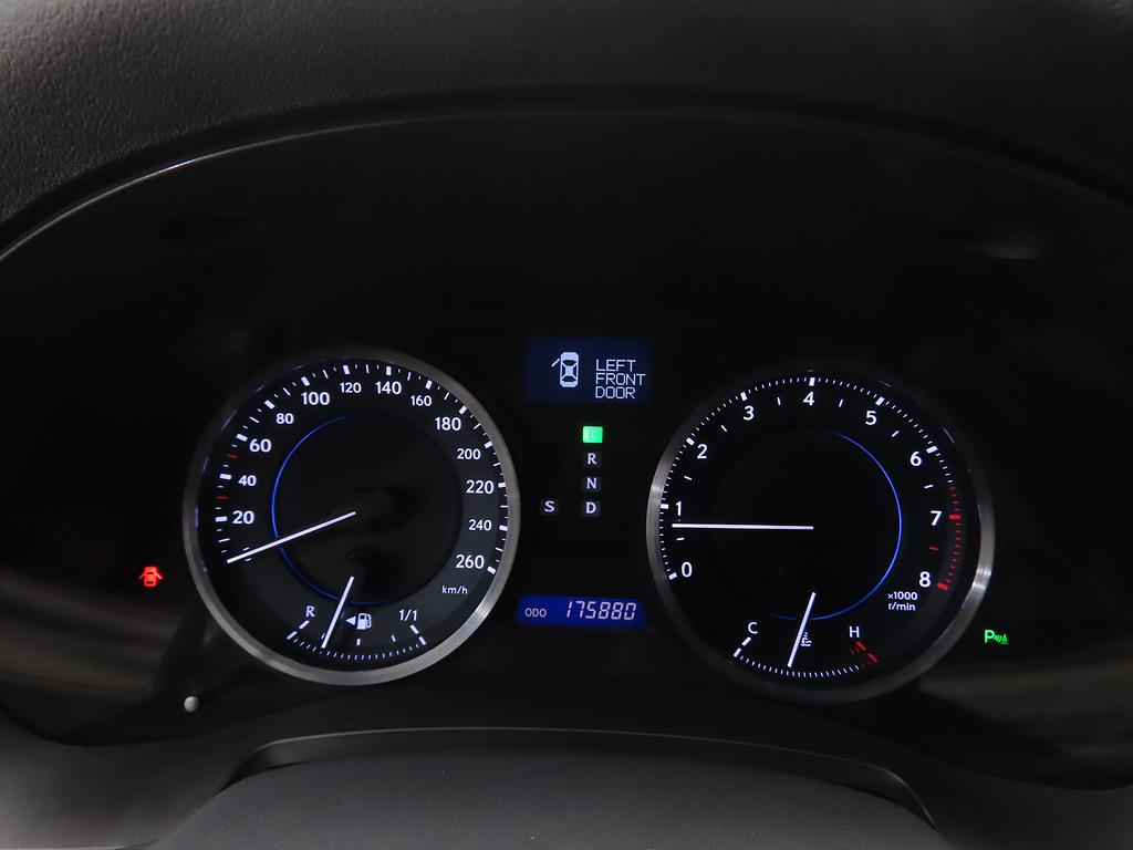 Lexus IS - Vista 9