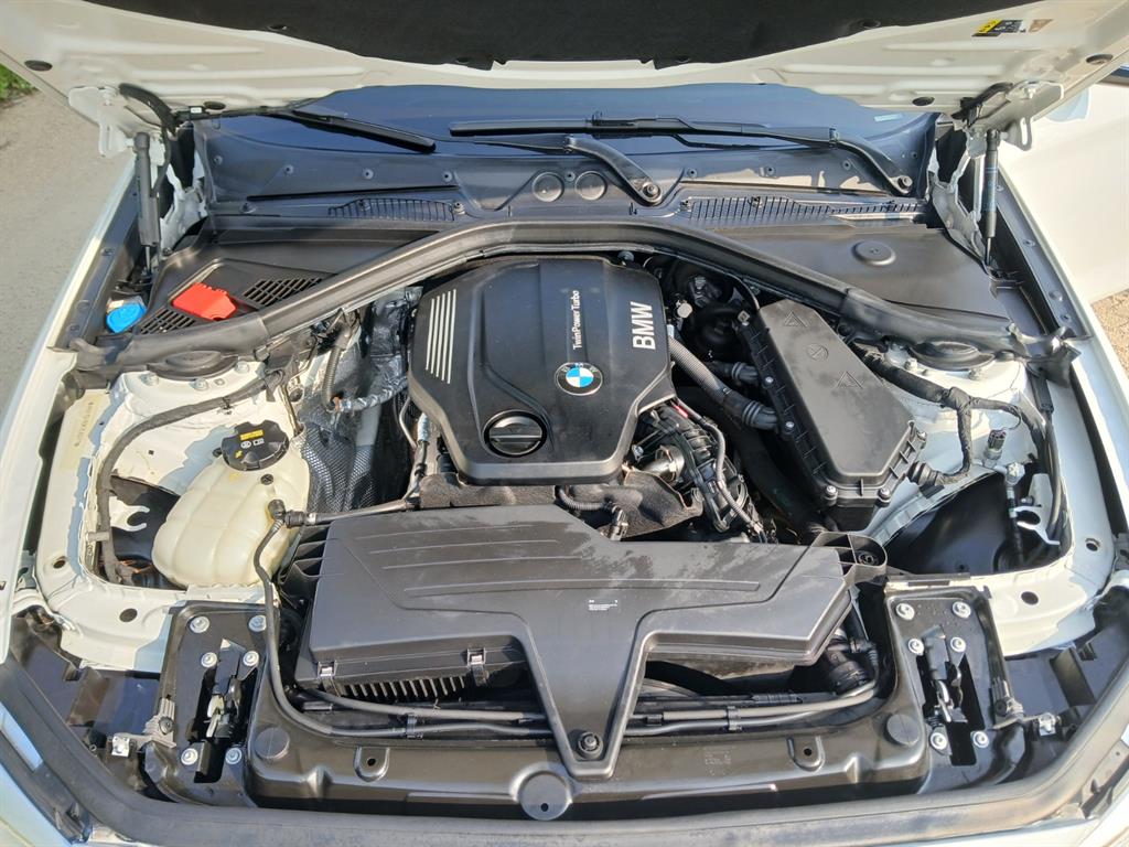BMW 1 series 2019 Blanco - Importación desde Corea - HF Imports Iquique - Foto 18