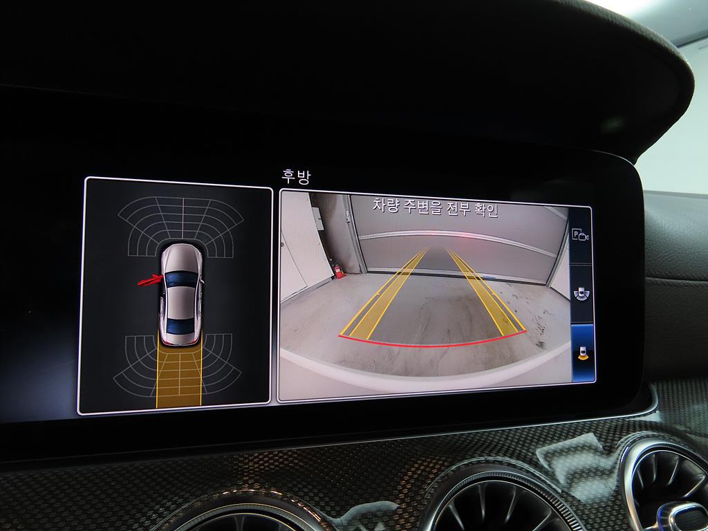 Mercedes Benz CLS Class - Vista 10