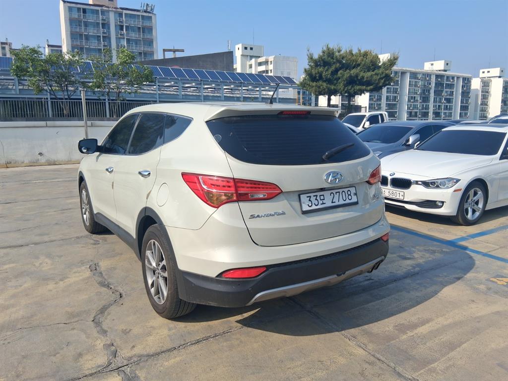 HYUNDAI Santa Fe - Vista 4
