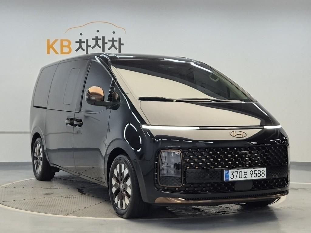 HYUNDAI Staria - Vista 4