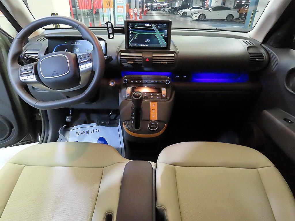 HYUNDAI Casper - Vista 10
