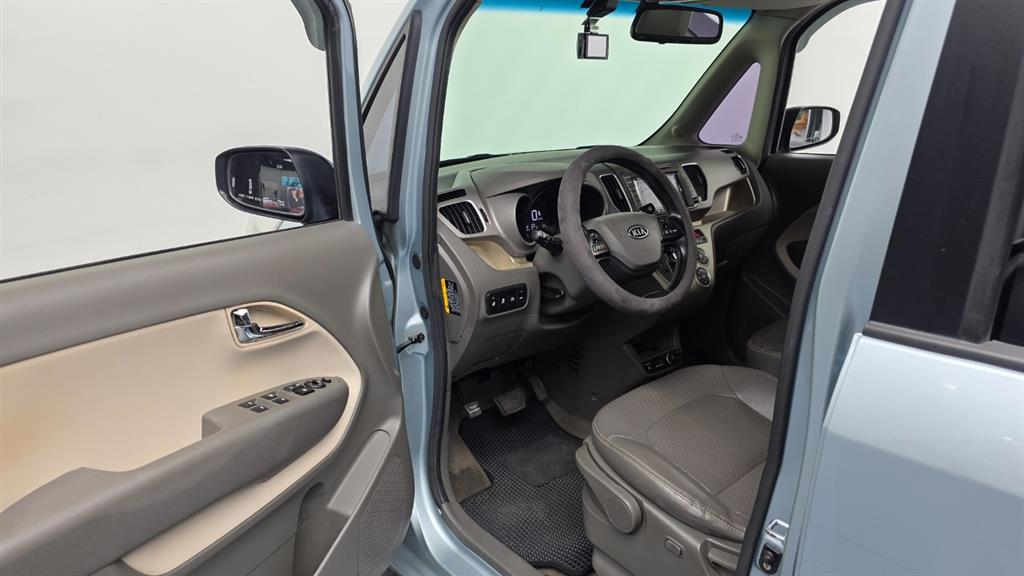 KIA Ray - Vista 10