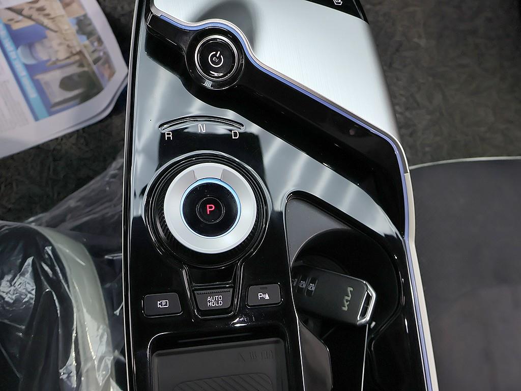 KIA EV6 2022 Blanco - Importación desde Corea - HF Imports Iquique - Foto 10