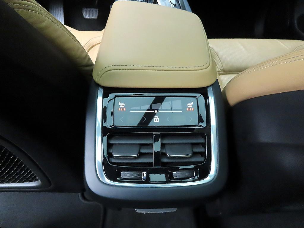 Volvo XC60 2018 Blanco - Importación desde Corea - HF Imports Iquique - Foto 16
