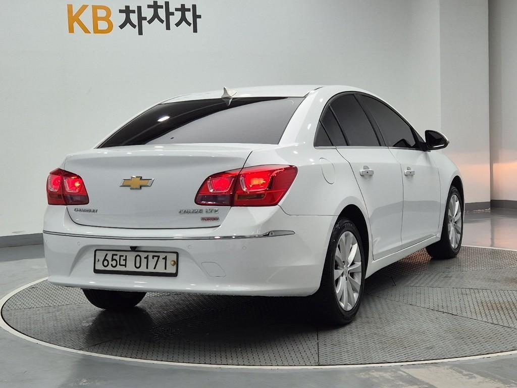 Chevrolet Cruise - Vista 4