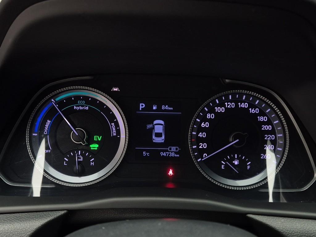 HYUNDAI Sonata - Vista 6