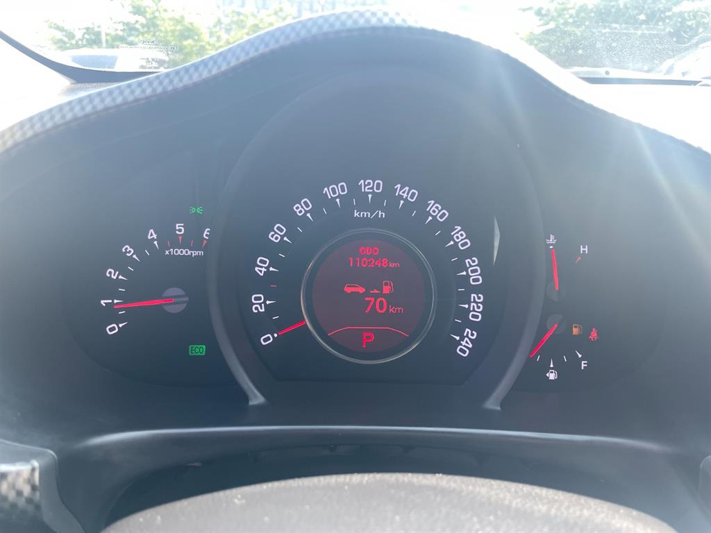 KIA Sportage - Vista 5