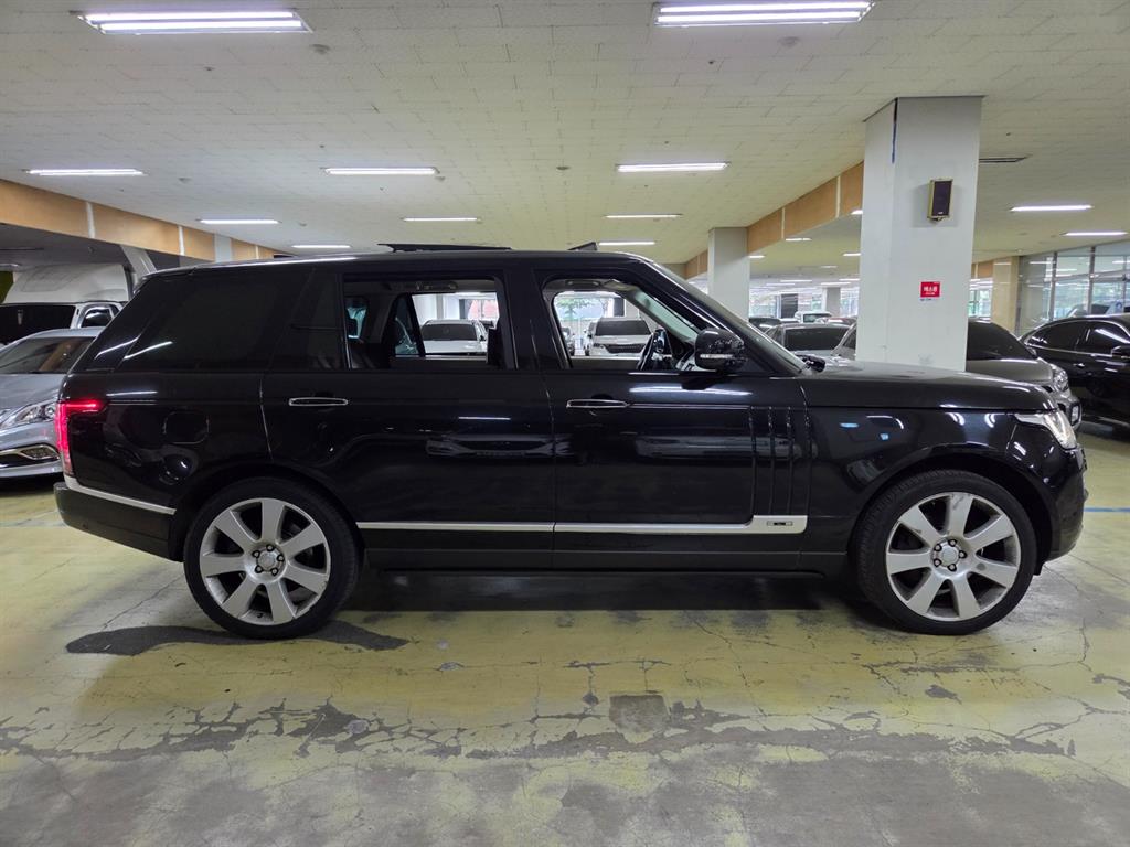 Land Rover Range Rover - Vista 5