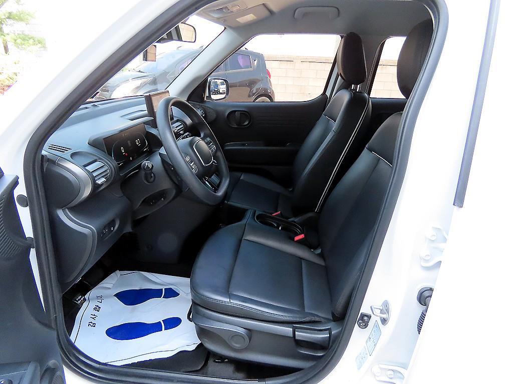 HYUNDAI Casper - Vista 5