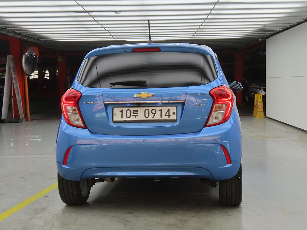 Chevrolet Spark - Vista 3