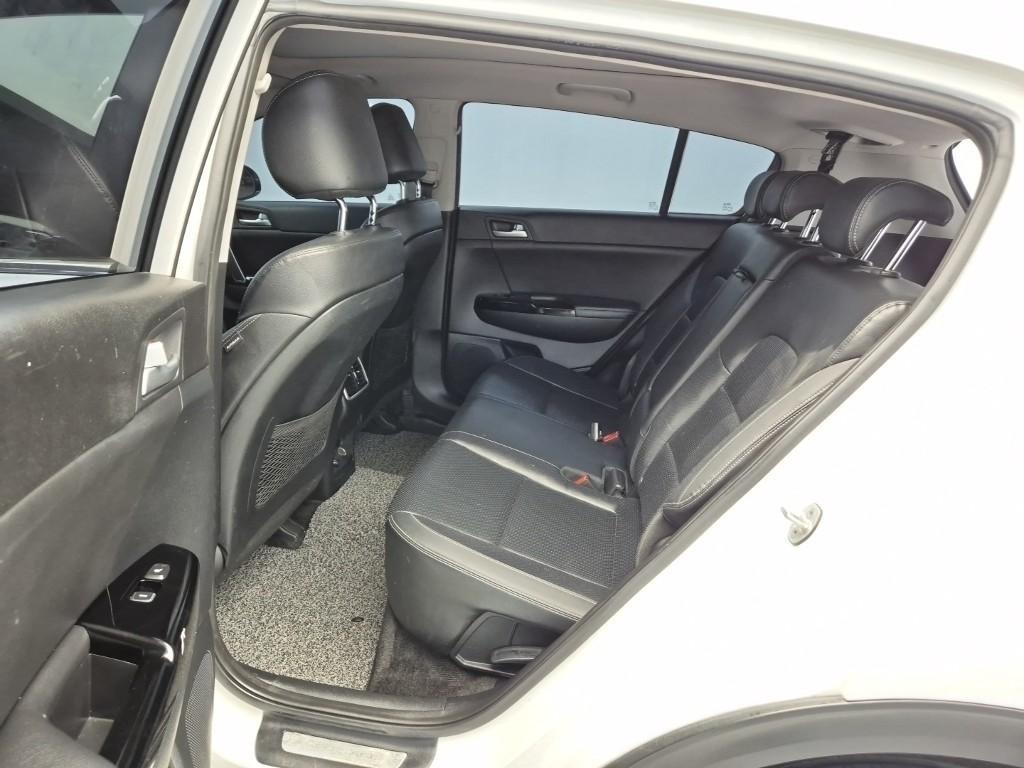 KIA Sportage - Vista 11