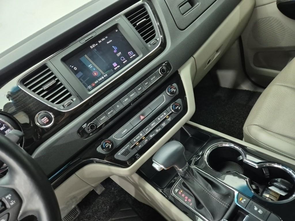 KIA Carnival 2019 Blanco - Importación desde Corea - HF Imports Iquique - Foto 19