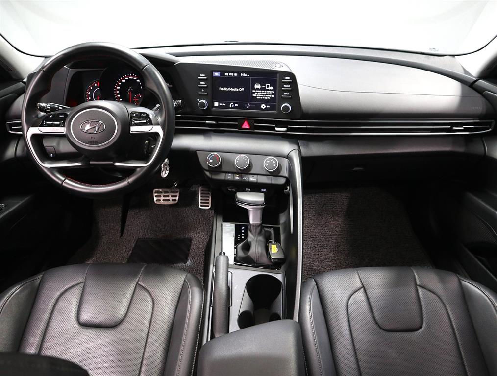 HYUNDAI Avante - Vista 5