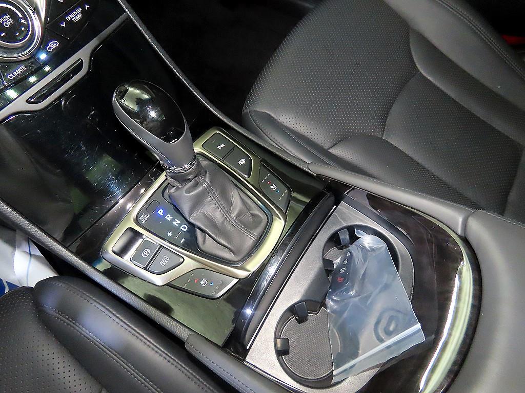 HYUNDAI Grandeur - Vista 12