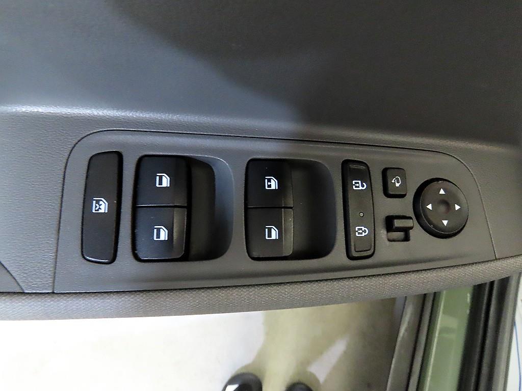 HYUNDAI Casper - Vista 12