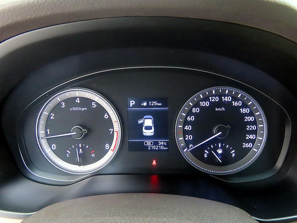 HYUNDAI Grandeur - Vista 9