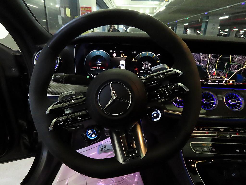Mercedes Benz CLS Class - Vista 8