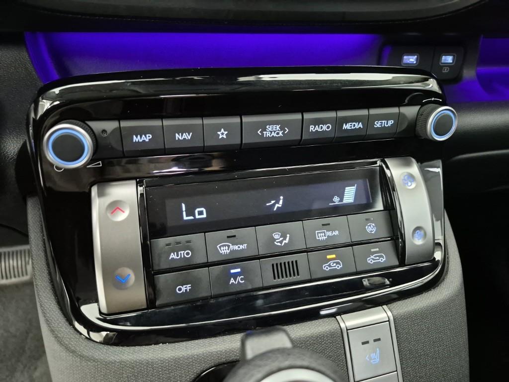 HYUNDAI Casper - Vista 10