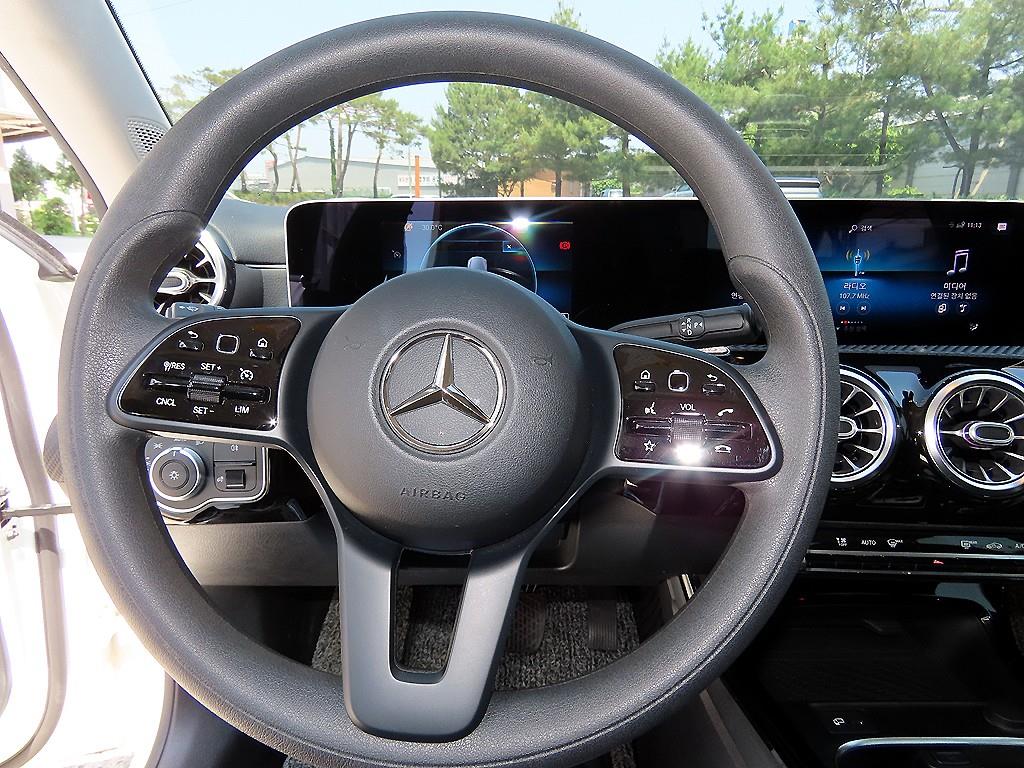 Mercedes Benz A Class - Vista 8
