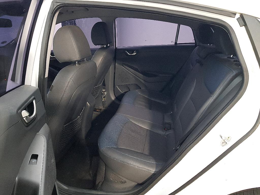 HYUNDAI Ioniq - Vista 8