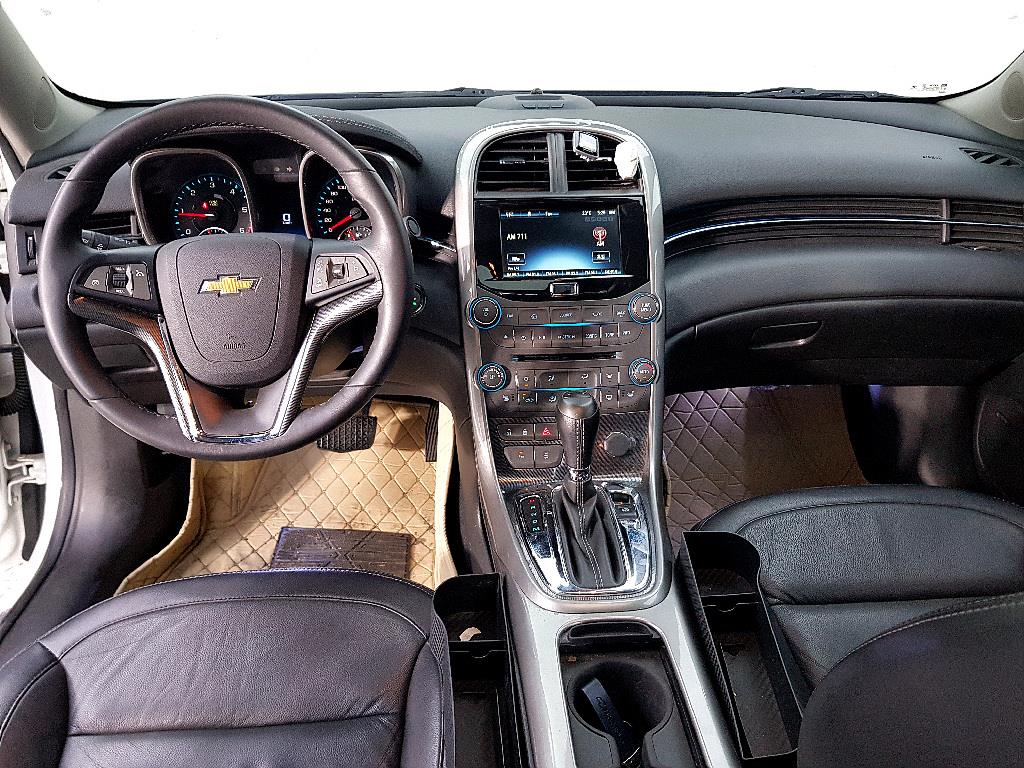 Chevrolet Malibu - Vista 5