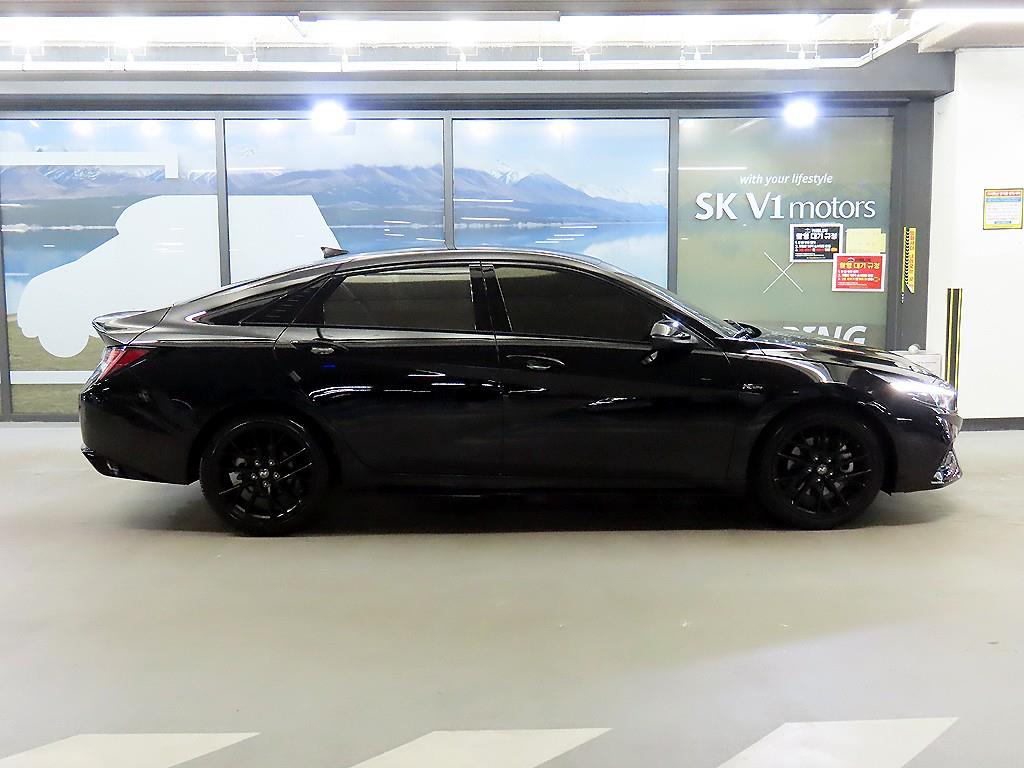 HYUNDAI Avante - Vista 3