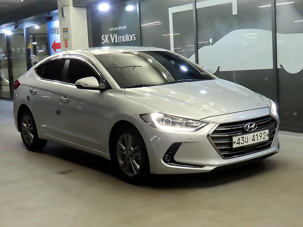 HYUNDAI Avante 2018 Gris - Importación desde Corea - HF Imports Iquique - Foto 1