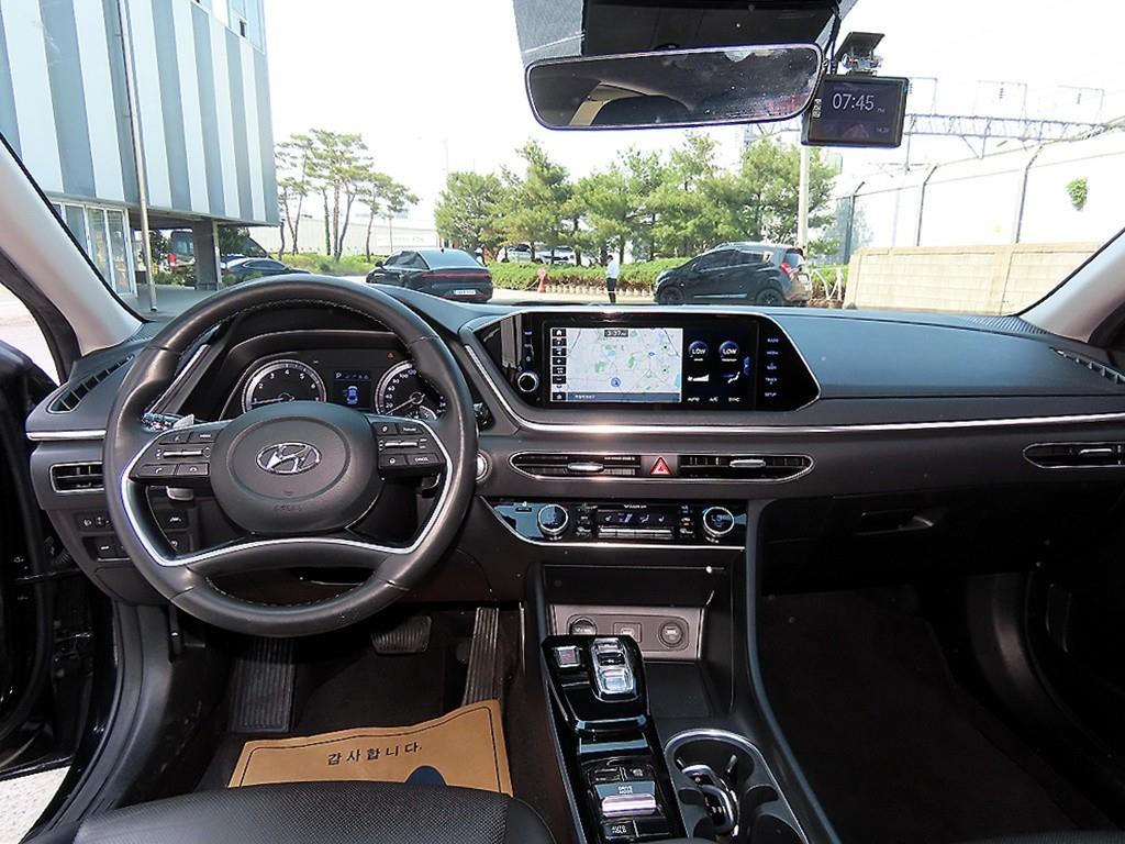 HYUNDAI Sonata - Vista 7