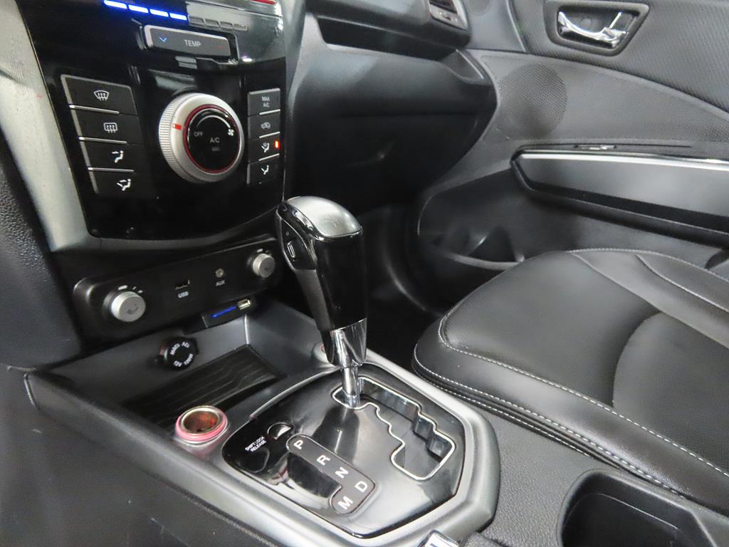 Ssangyong Tivoli - Vista 11