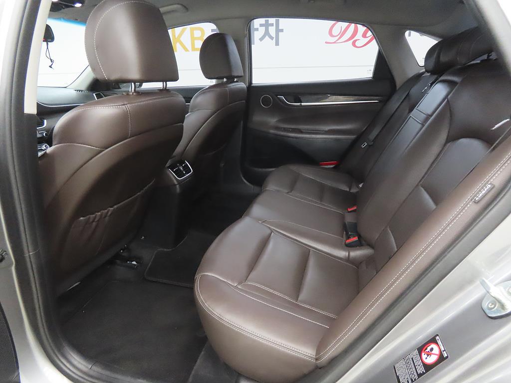 HYUNDAI Grandeur - Vista 5