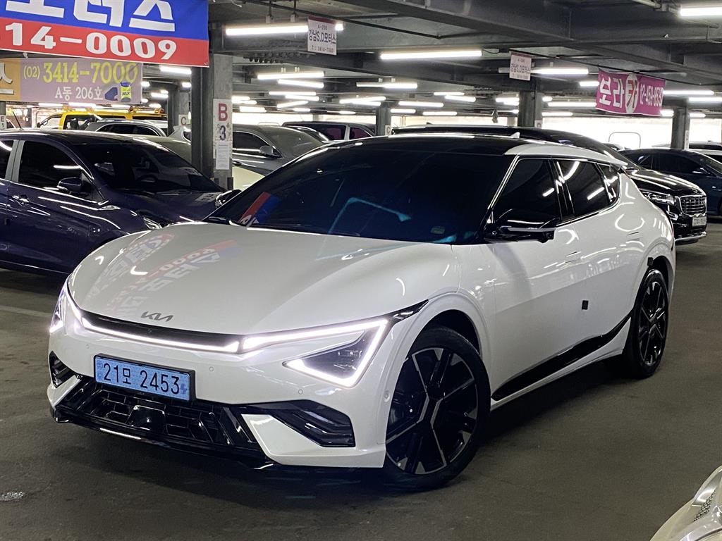 KIA EV6 2025 Blanco - Importación desde Corea - HF Imports Iquique - Foto 1