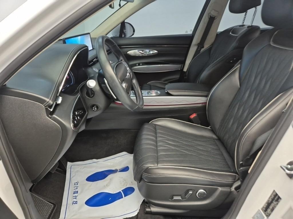 Genesis GV70 - Vista 11