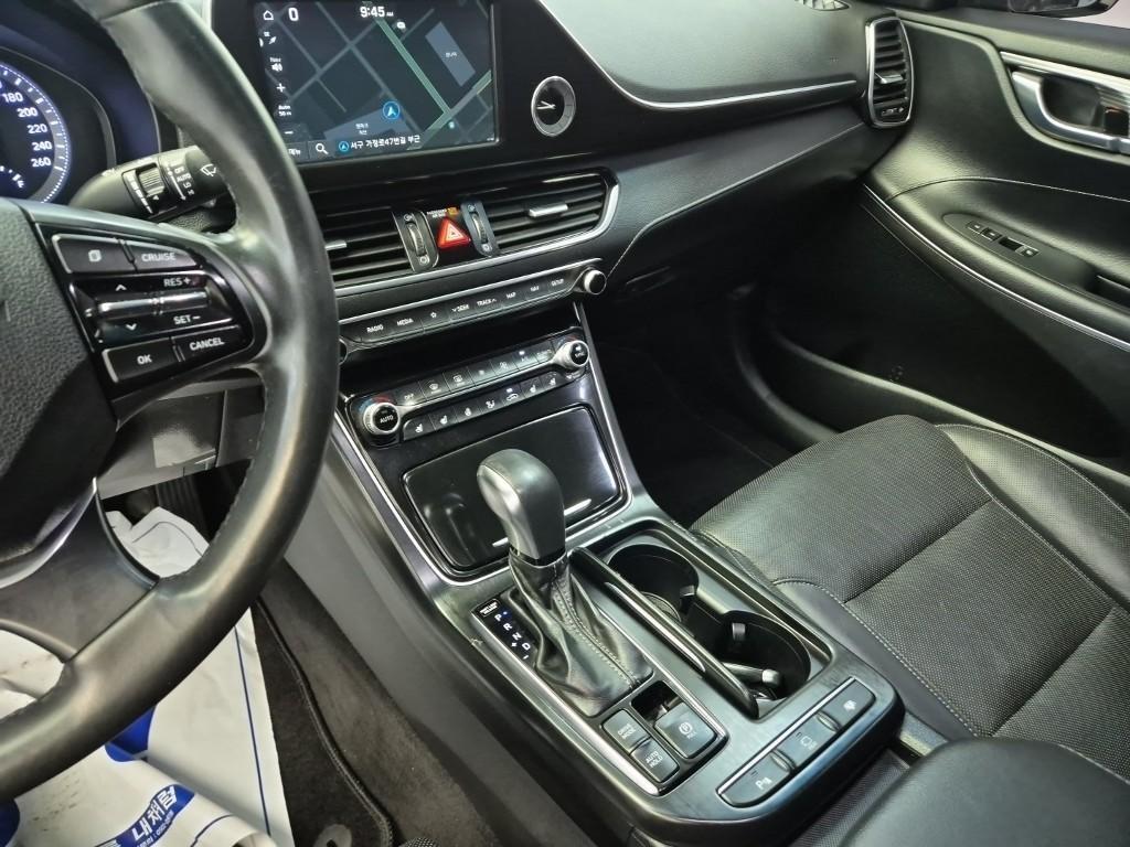 HYUNDAI Grandeur - Vista 10