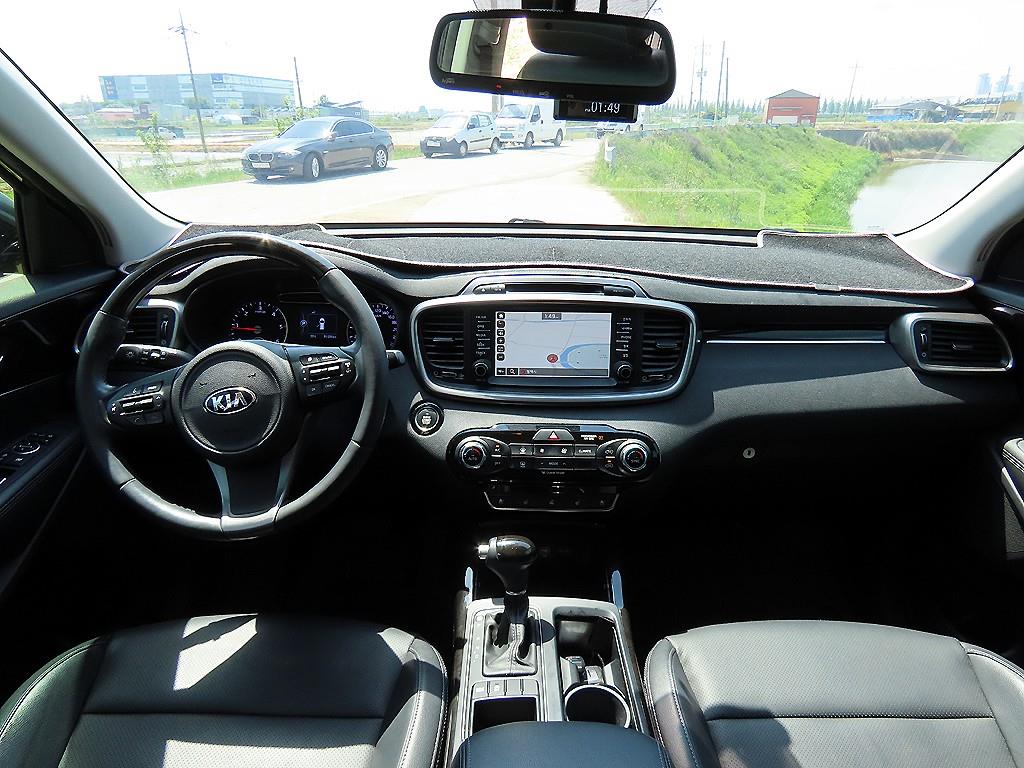 KIA Sorento - Vista 9