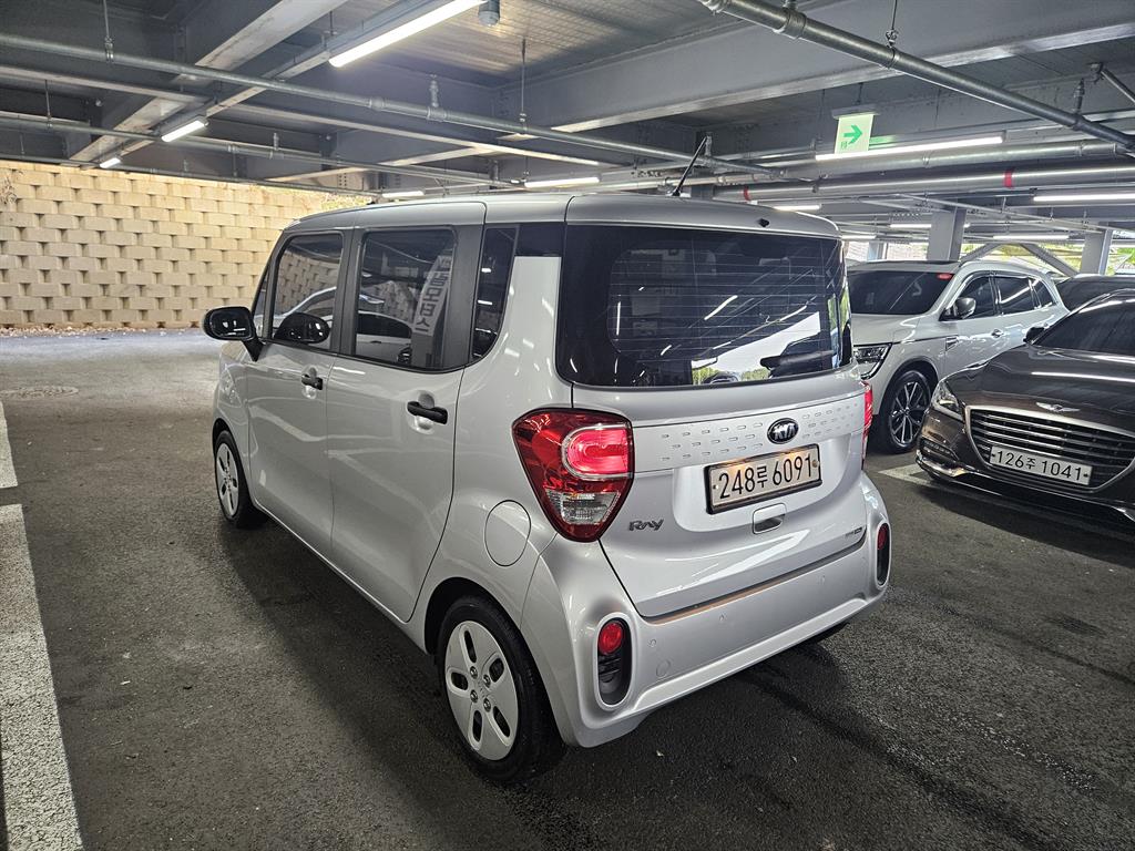 KIA Ray - Vista 4