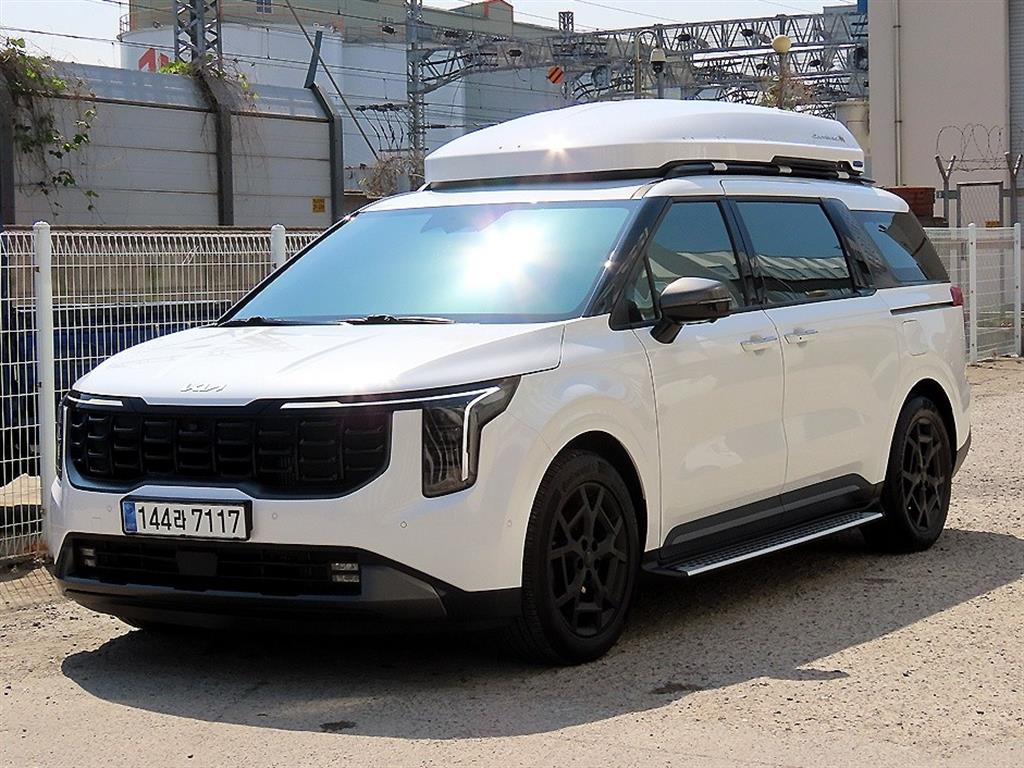 KIA Carnival - Vista 2