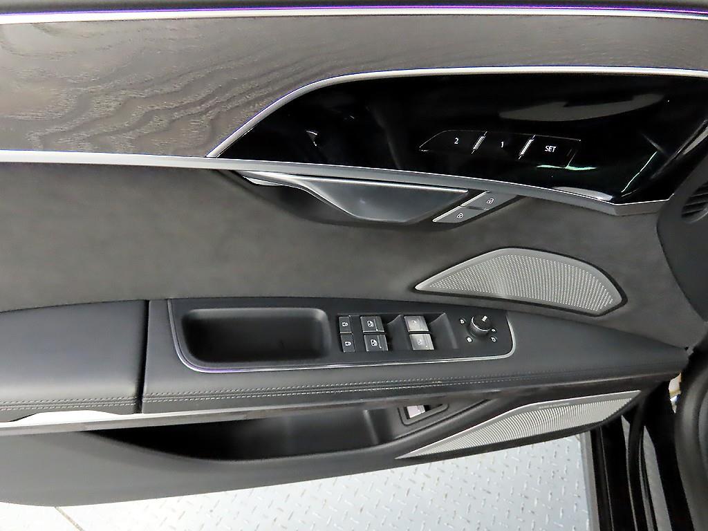 Audi A8 - Vista 11