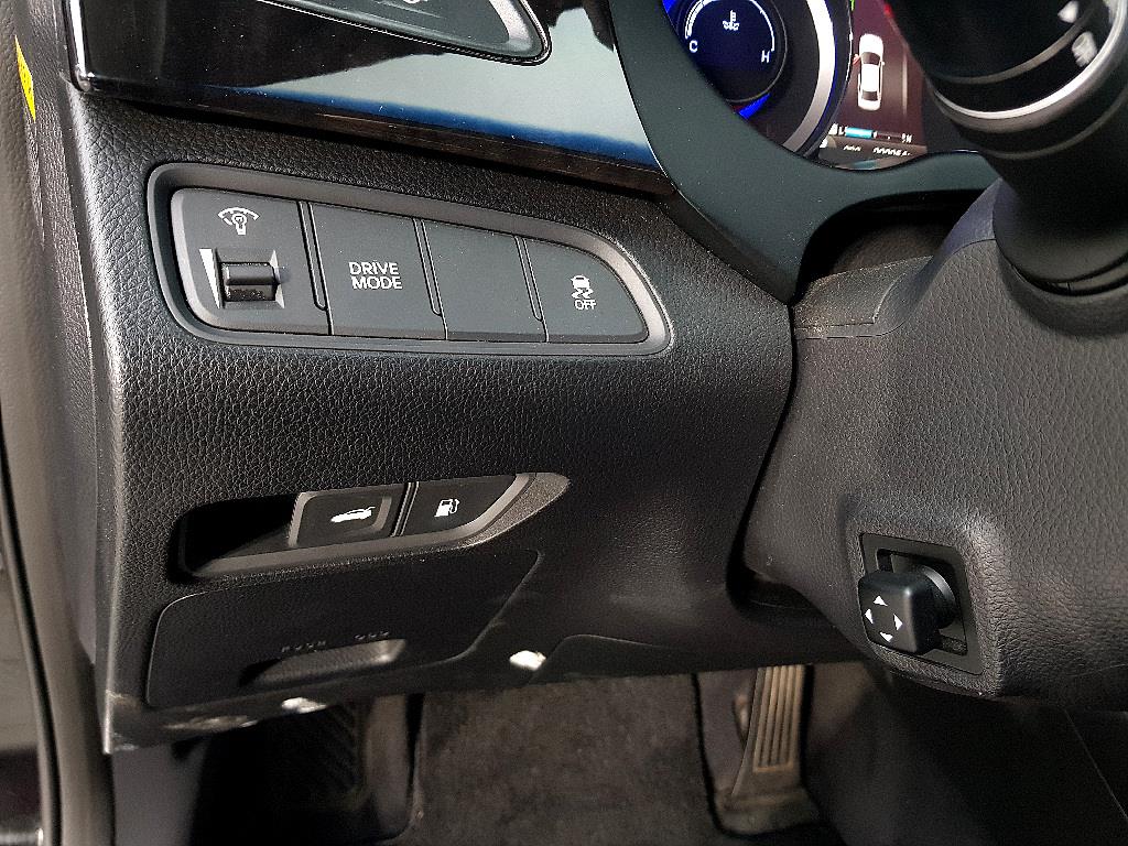 HYUNDAI Grandeur - Vista 10