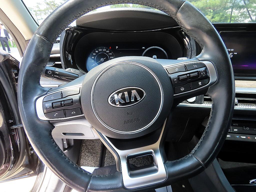 KIA K5 - Vista 8