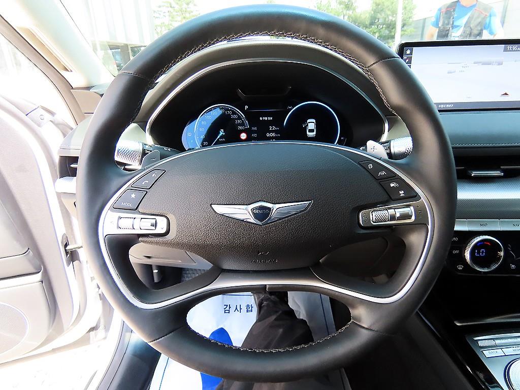 Genesis G80 - Vista 8