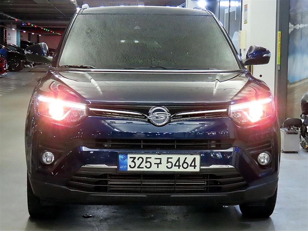 Ssangyong Tivoli - Vista 2