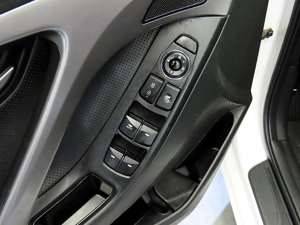 HYUNDAI Avante 2013 Blanco - Importación desde Corea - HF Imports Iquique - Foto 13
