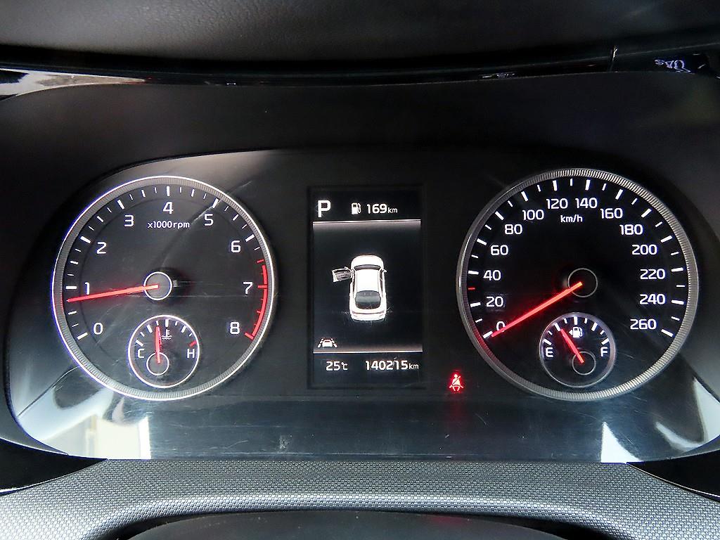KIA K5 - Vista 9