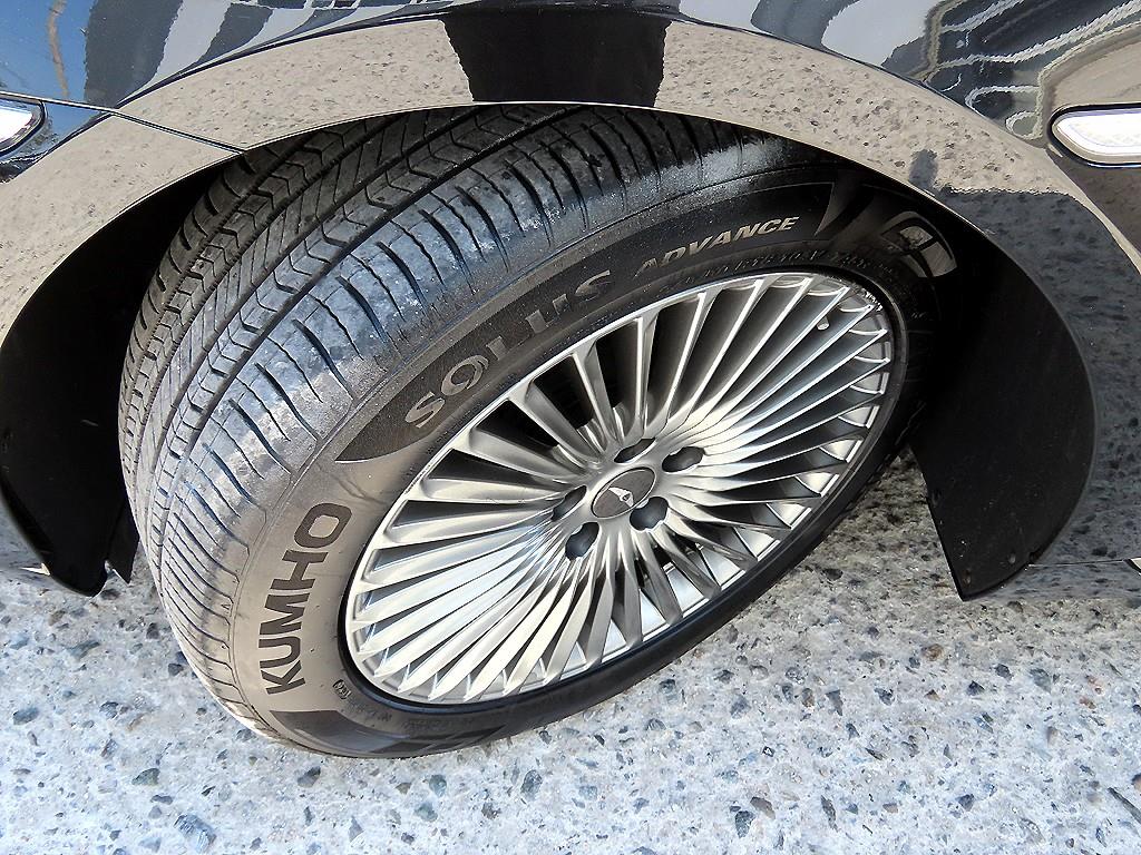 Genesis G90 2019 Negro - Importación desde Corea - HF Imports Iquique - Foto 20